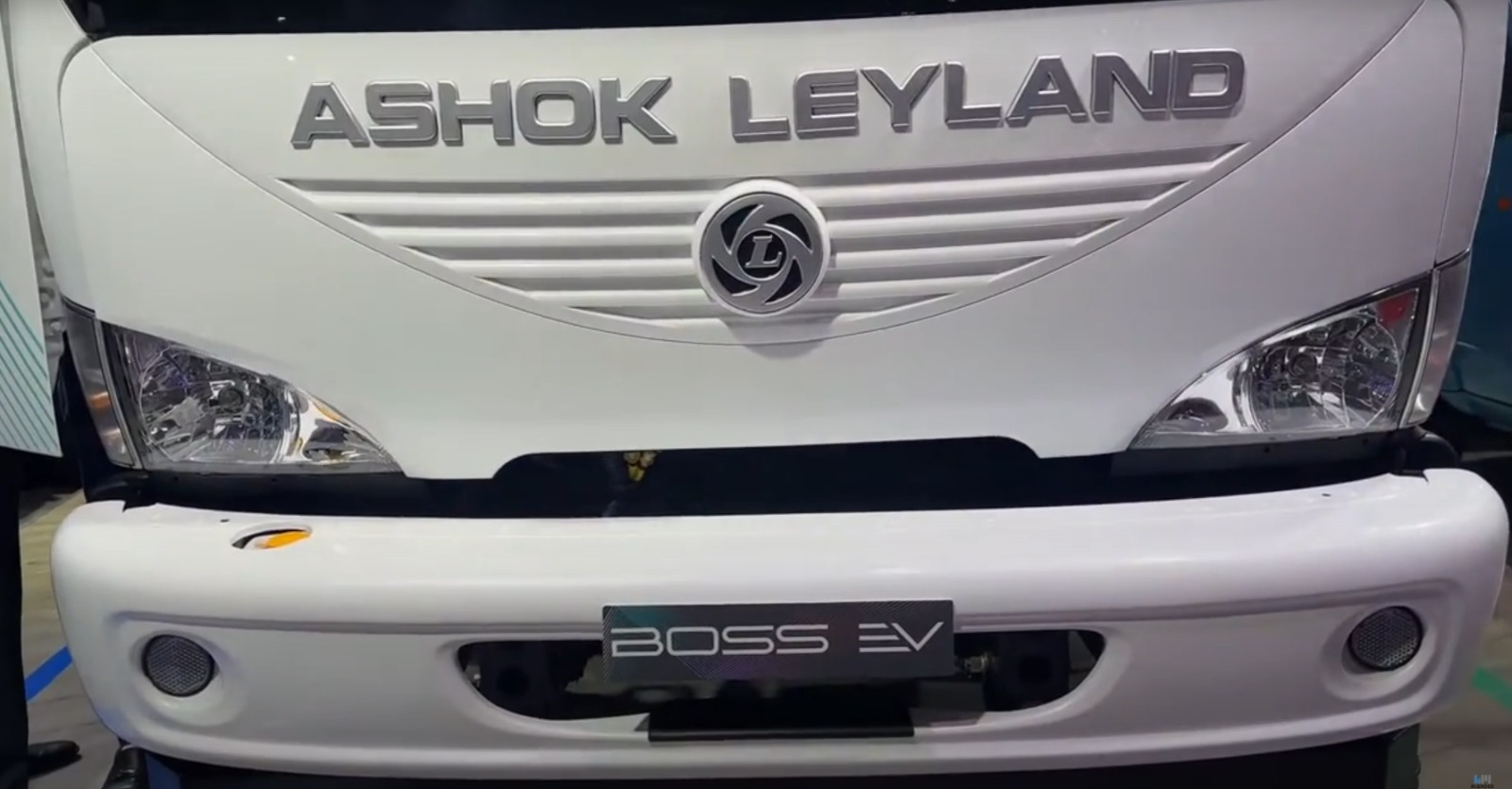 Ashok Leyland Boss 1218 HB EV