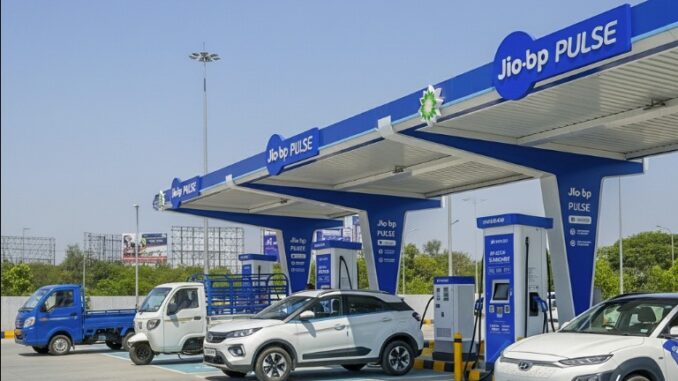 Jio-bp Pulse EV Charging Station Franchise in India Jio-bp Pulse EV Charging Station Franchise in India